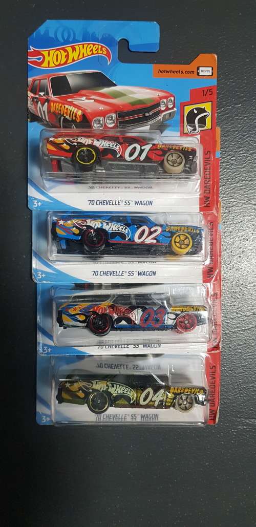 Hot wheels 70 chevelle ss wagons x4