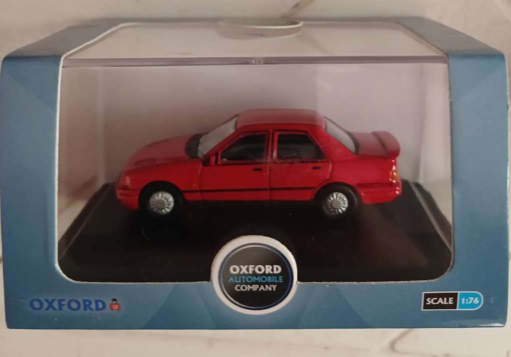 Oxford diecast ford sapphire