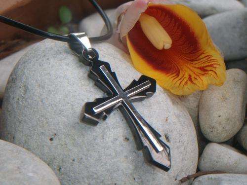 BLACK AND SILVER STAINLESS STEEL 316L CROSS PENDANT WITH