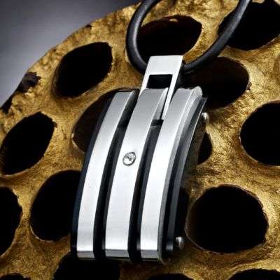 MENS SILVER STAINLESS STEEL STYLISH PENDANT  WITH BLACK DESIGN  AND 1 CUBIC ZIRCONIA