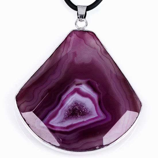 50MMX50MM EXQUISITE UNTREATED GEODE DRUZY PENDANT WITH FREE CHAIN OF CHOICE