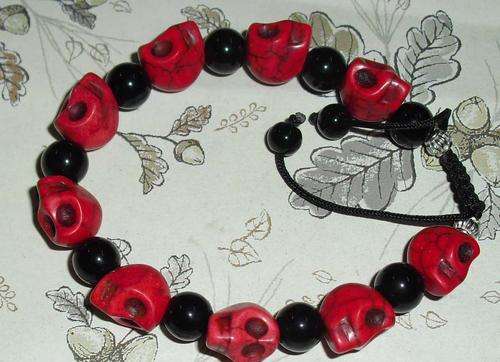 NEW LOOK OF HOWLITE TURQUOISE SKULLS - 8MM EACH  FITS 7 - 11 INCH