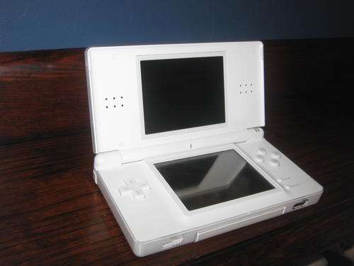Nintendo DS Lite