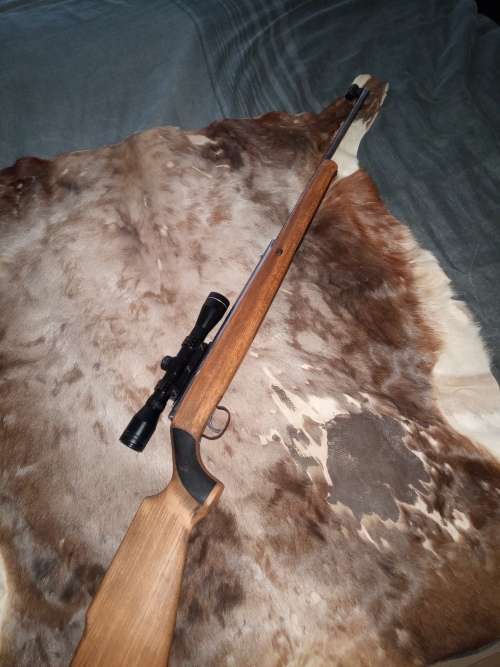 Gecado Model 50 underlever air rifle in very good condition