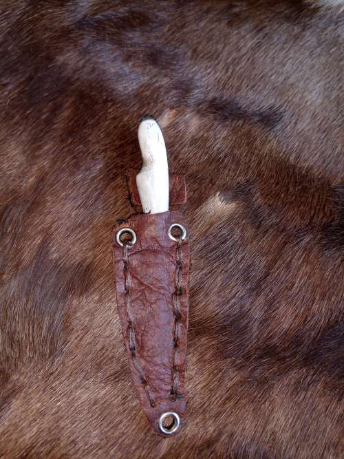 HANDMADE NECK KNIFE ,HANDLE DEER HORN , SS BLADE, LEATHER SCABBARD