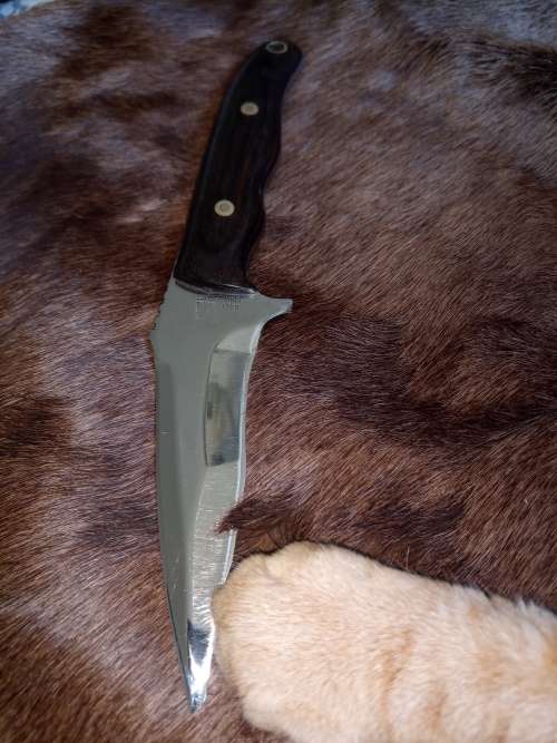 HANDMADE KNIFE WITH LEATHER SCABBARD