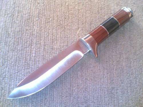 STUNNING HOWLING WOLF HUNTING KNIFE TOP QUALITY 440 STEEL