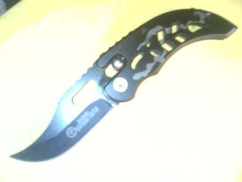 STUNNING SABER SWITZERLAND FOLDING TACTICAL KNIFE