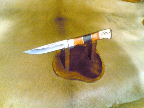 STUNNING FOLDING KNIFE 440C TOP QUALITY WORKMANSHIP