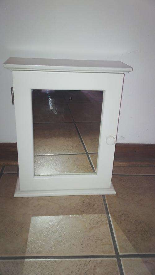 BATHROOM WALL CABINET WITH MIRROR