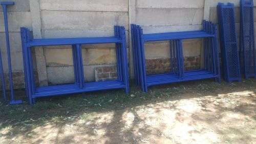 SCAFFOLDING KWIK STAGE 1.5W X 6M HIGH SET WITH BASE JACKS