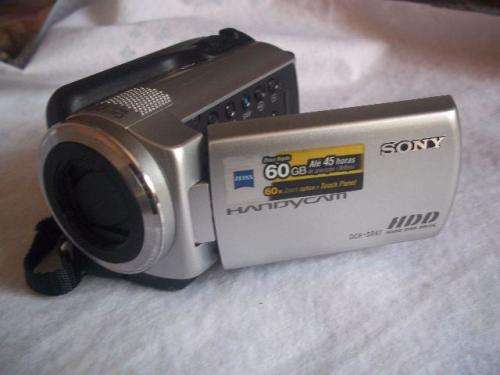SONY HANDYCAM DCR-SR47 HDD VIDEO CAMERA WITH BAG AND TRIPOT