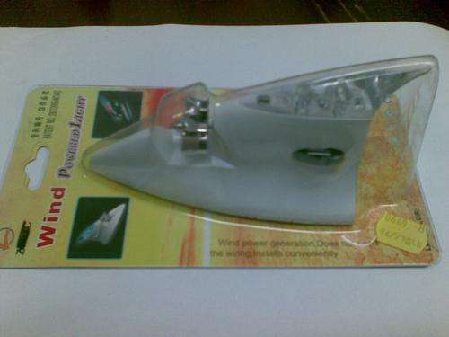 SHARKFIN WIND POWERED LED LIGHT VERY COLOUR FULL LIGHTS