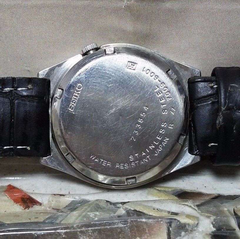 VINTAGE SEIKO 5 MICKY MOUSE AUTOMATIC DAY & DATE WRIST WATCH FOR MEN IN EXCELLENT CONDITION