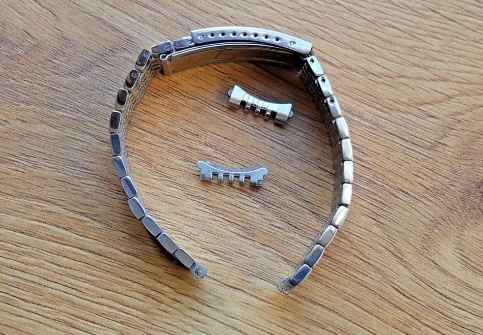 Omega no.(12)  1068 stainless steel gents watch bracelet