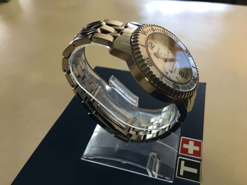 Tissot Seastar 660 Quartz Diver's 200m gents watch - 41mm Case