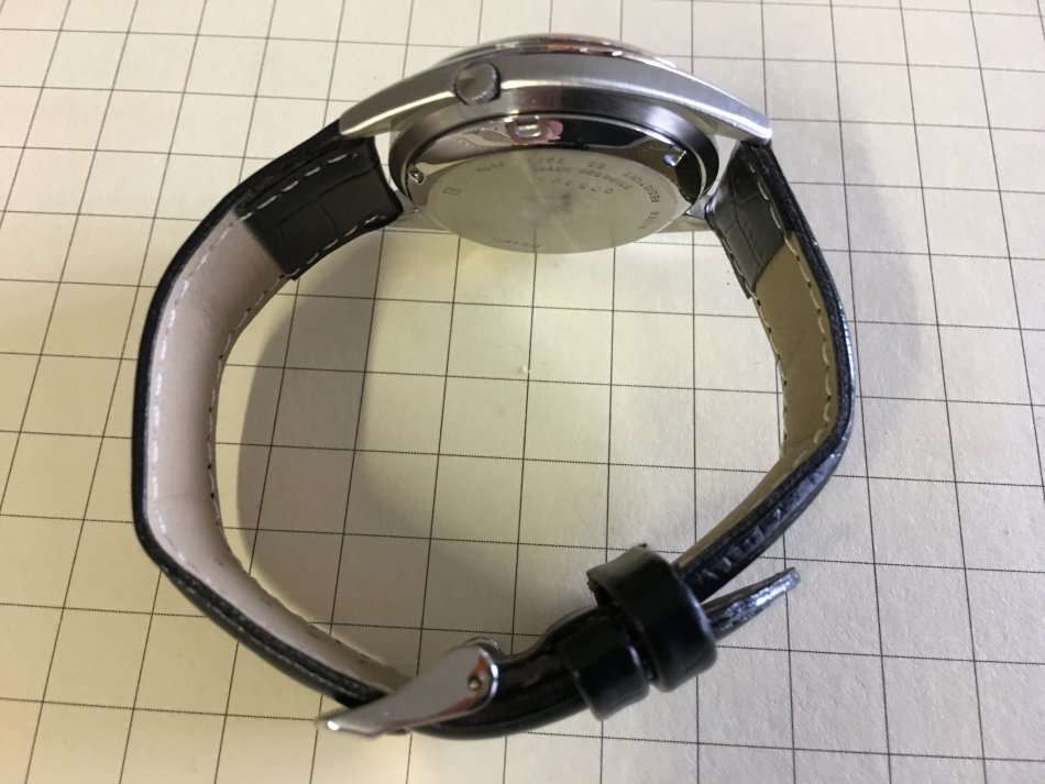 VINTAGE SEIKO 5 AUTOMATIC DAY & DATE WRIST WATCH FOR MEN IN EXCELLENT CONDITION