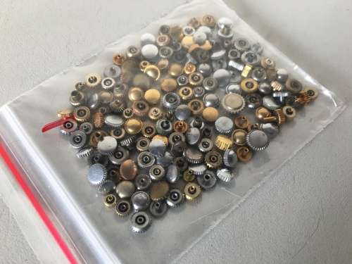 30 grams assorted used watch crowns - 150+ pieces