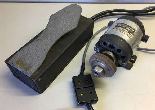 Watchmakers lathe motor with variable speed foot pedal