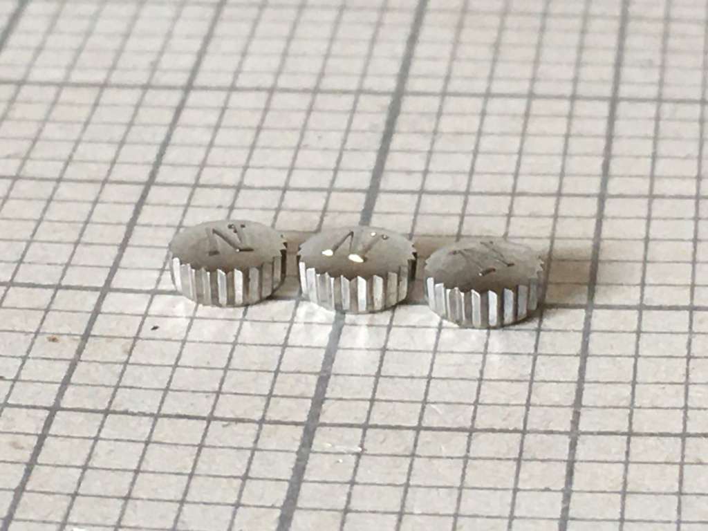 NIVADA  - stainless steel crowns