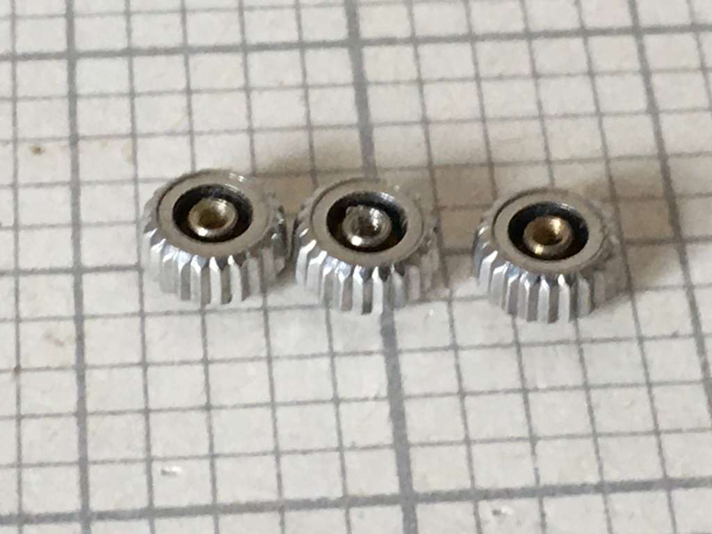 NIVADA  - stainless steel crowns