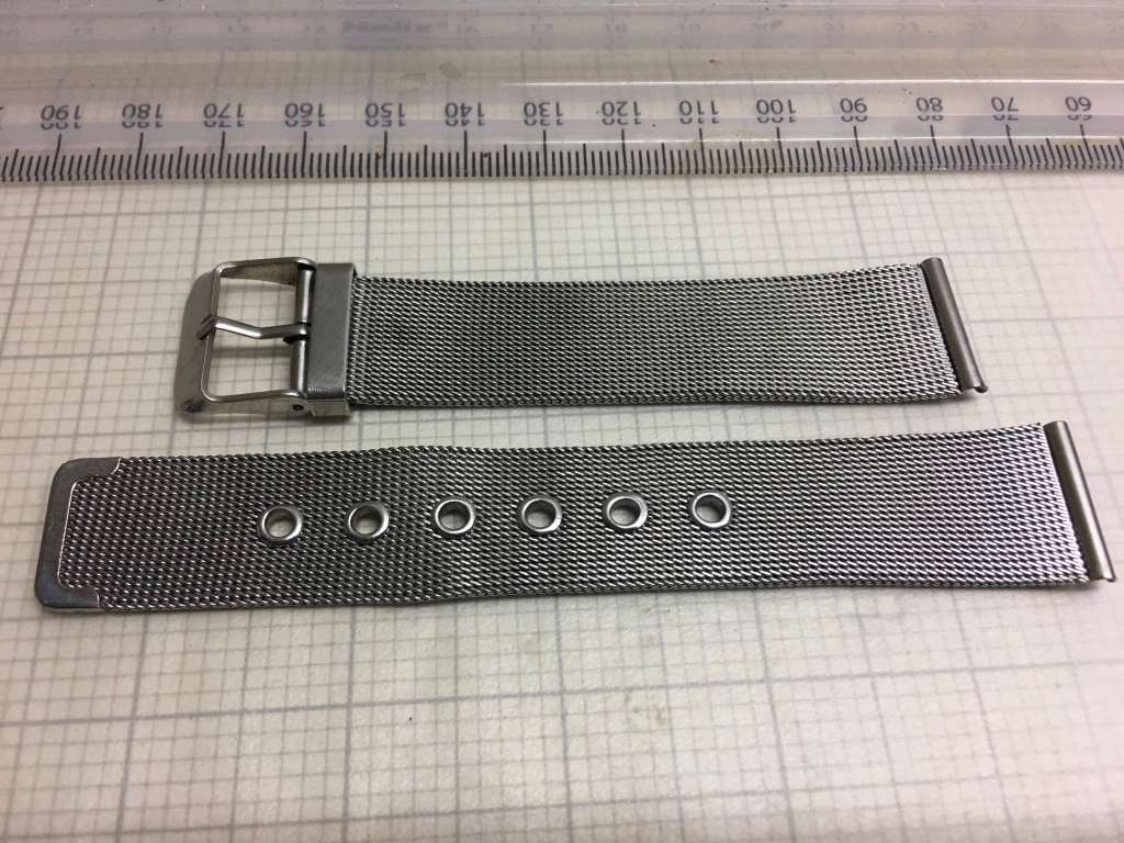 18mm stainless steel Milanese strap with buckle