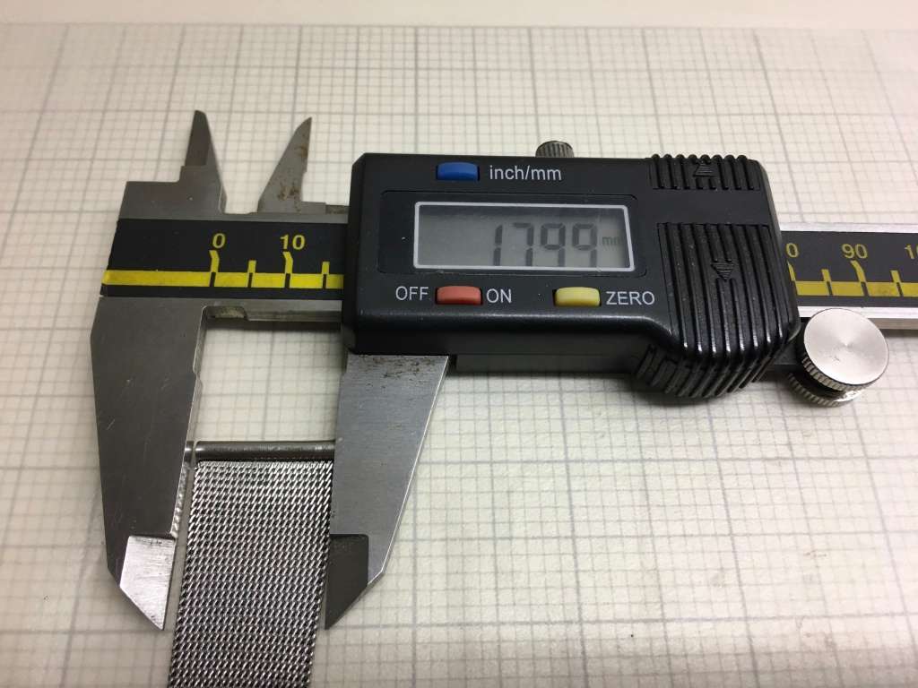 18mm stainless steel Milanese strap with buckle