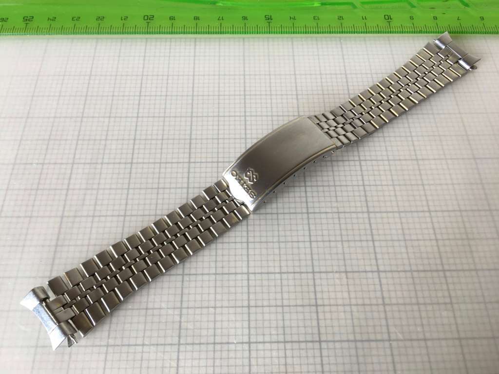 SEIKO - 18mm stainless steel bracelet