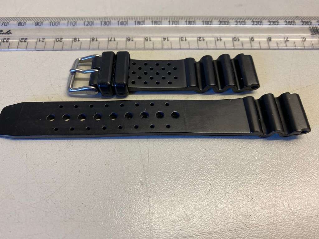 Black strap for divers watch - 16mm - lot 14