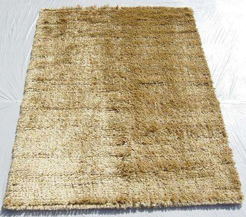 RUGS: HANDWOVEN SHAGGY RUG 286x192