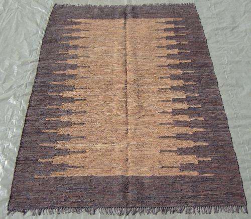 SERAFIAN'S CARPETS:  LEATHER CARPET 290x185