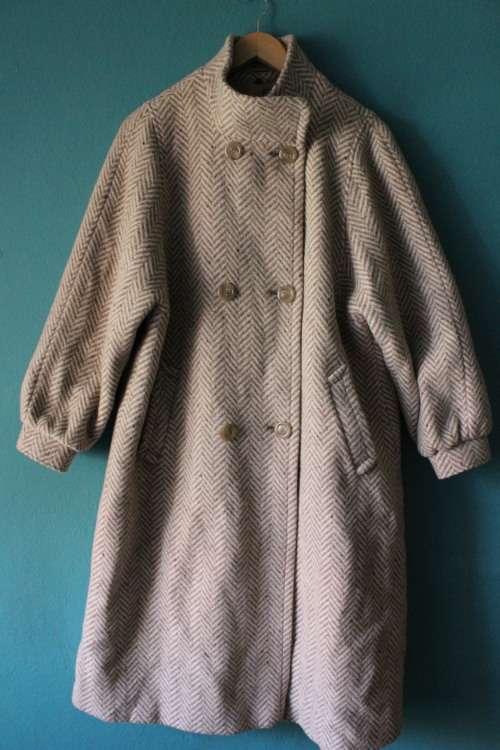 Lovely Vintage Coat in Natural Tones (Medium / Large)