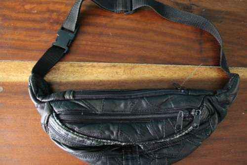 Vintage 90's Soft Leather Fannypack / Moonbag
