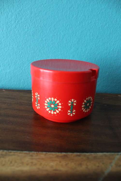 Vintage / Red Red Sugar Pot