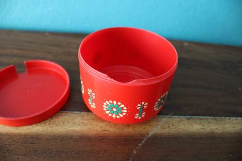 Vintage / Red Red Sugar Pot