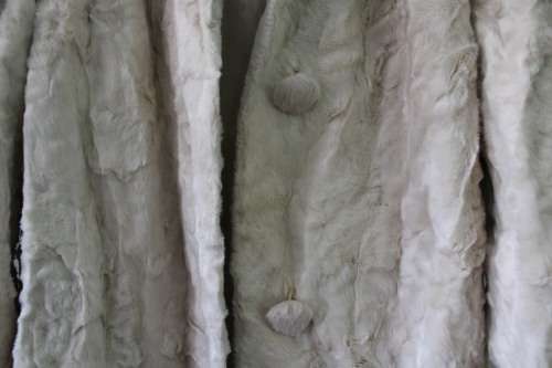 Vintage Creamish / Whitish Faux Fur Luxurious Coat (Medium)