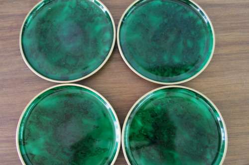 Set off 4 Vintage Marble Look Coasters (10cm in diameter each)