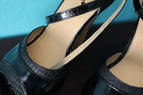 Black Wedge Heels by Rage (Size 6)