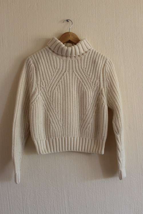 H&M Cropped Knit (European size Small)