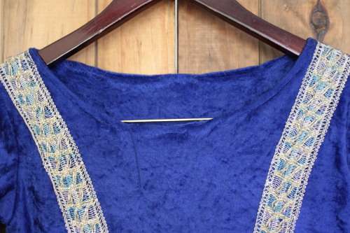 Vintage Blue Medieval Dress (Needs TLC) Size - Medium