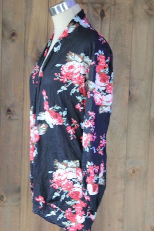 Black & Floral Kimono Style Top (Small)