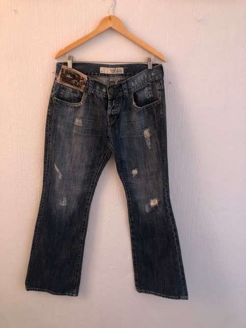 Guess Jeans with Sequin Detail (Size 18 - please see sizing in description)