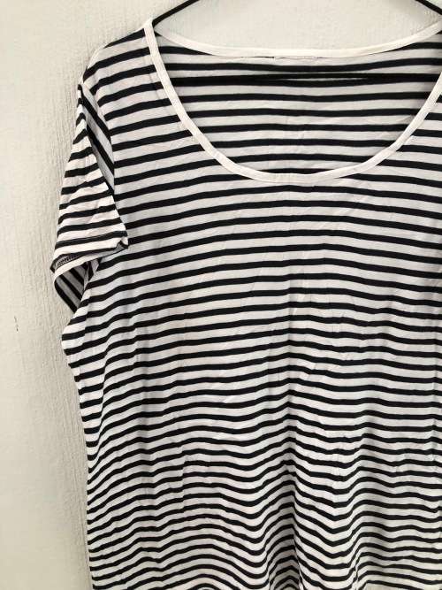 Black and White Striped Basci T Shirt (XL)