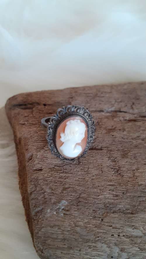 Silver Cameo Ring (Diameter of 1.7cm - small)