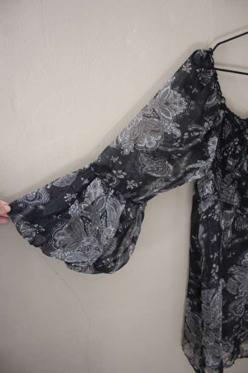 Black and White Boho Top (XL)