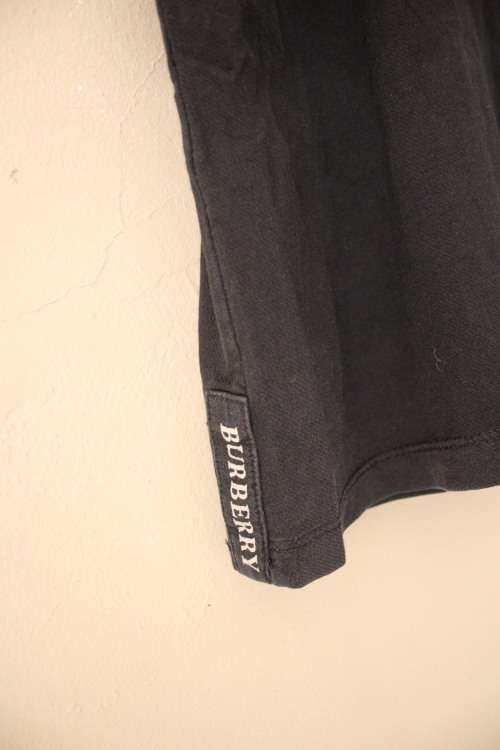 Black Burberry T Shirt (Mens Large / Womens XL)