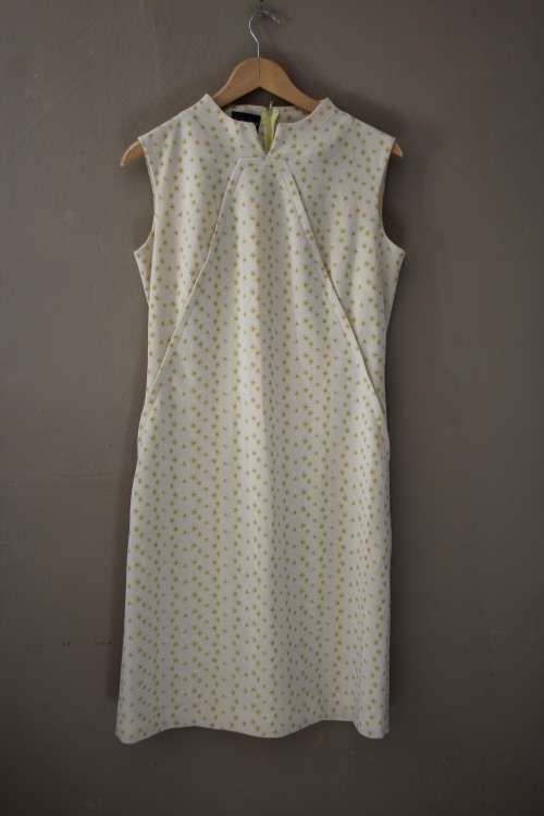 Vintage Retro 60`s Sleeveless Dress (Size 38)