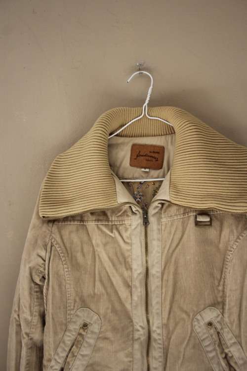 Vintage Cream Corduroy Jacket (Small)