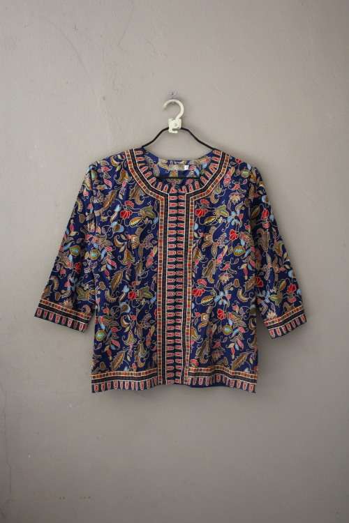 Stunning Paisley Vintage Lightweight Top (Size 34)