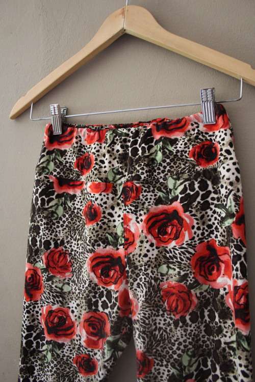 Vintage AP and Rose Print Tights (Small)